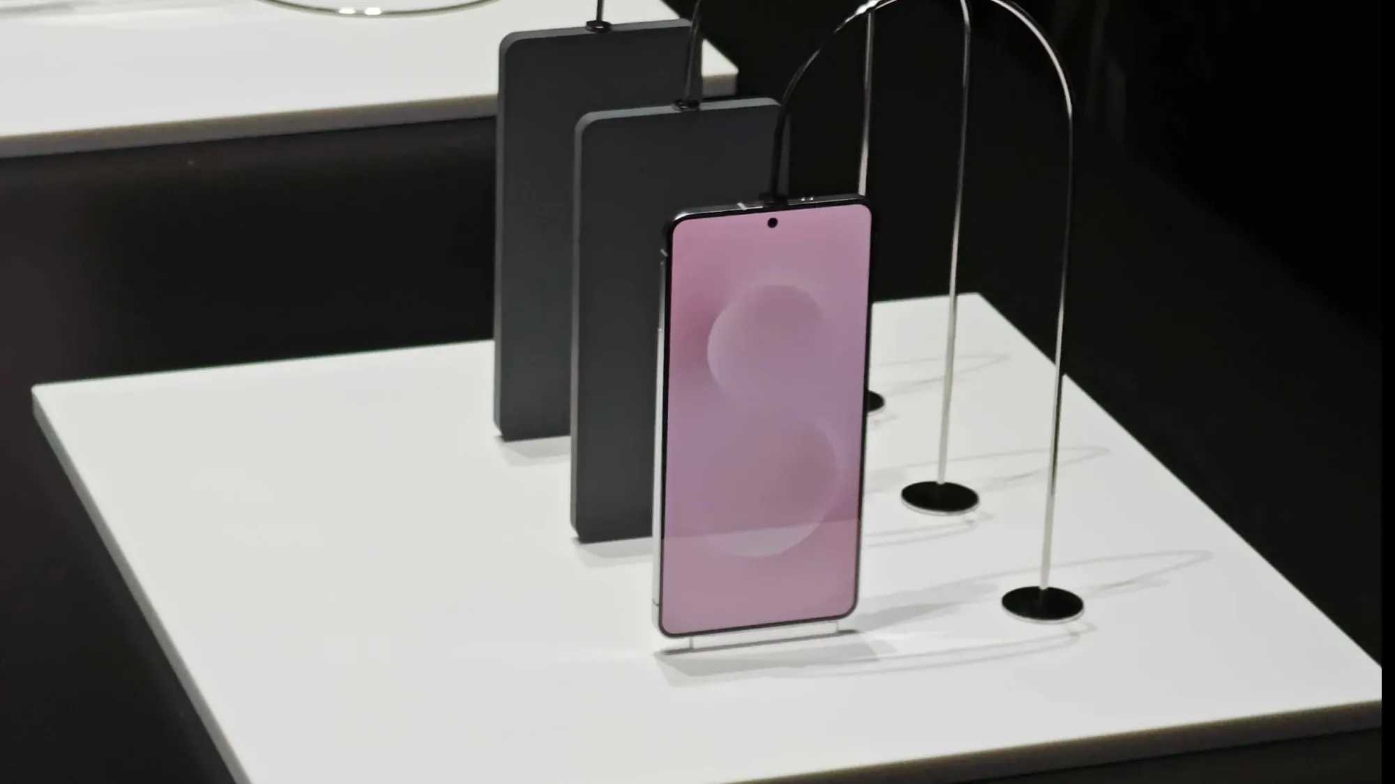 Samsung reportedly halting Galaxy S26 Edge development